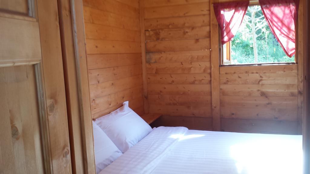 Agricampeggio Madonna Di Pogi Bucine Zimmer foto